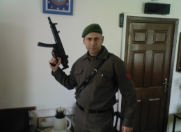 Askerimiz; Bora Seval